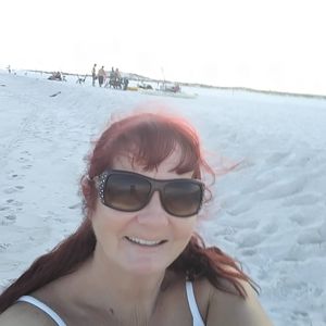 Meet your Posher, Pamela